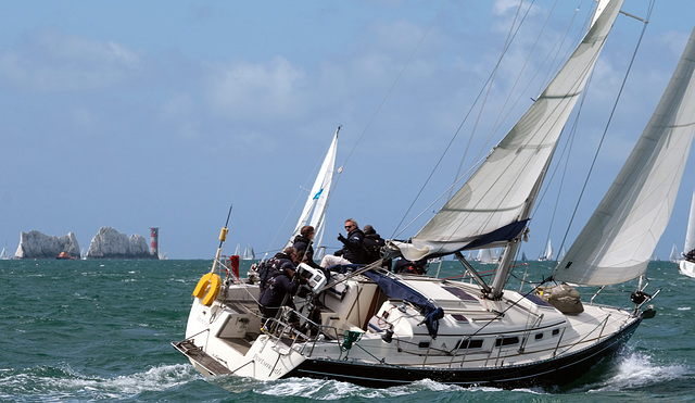 "Pero el..." in the Isle of Wight 2022 Round the Island Race Image 07