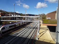 Einfahrt der S5 Grandson-Aigle in den Bahnhof Cossonay