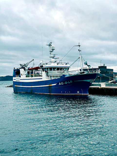 Fishing vessel