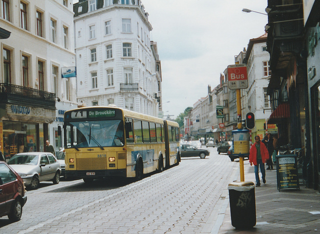 STIB MIVB (Brussels) 8818 (AAC 818) - 13 Jun 1998