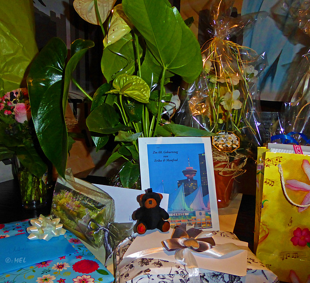 18/50  -  Canabear: So viele Geschenke