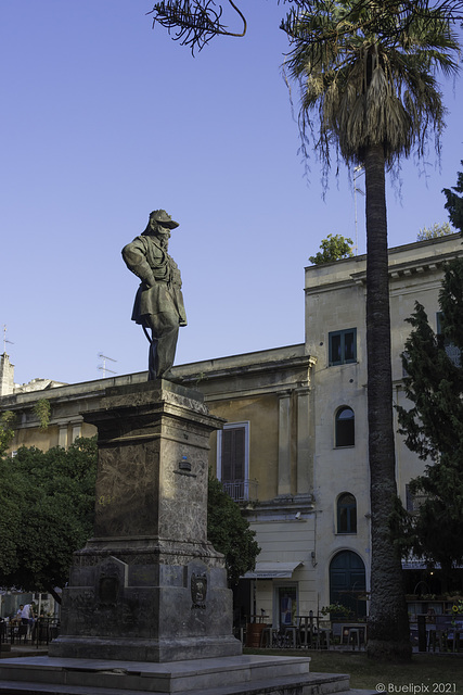 Statue von Vittorio Emanuele II, Lecce (© Buelipix)