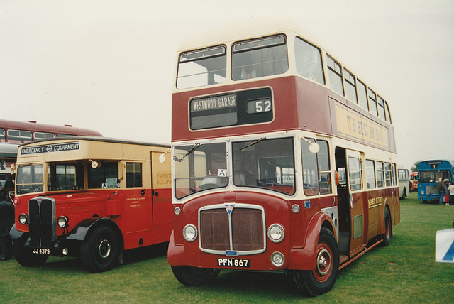 Preserved former East Kent PFN 867 at Showbus, Duxford – 25 Sep 1994 (240-24A)