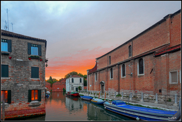 Crepúsculo en Venecia