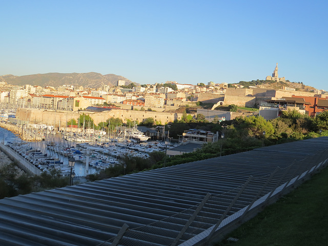 La colline de la Garde.