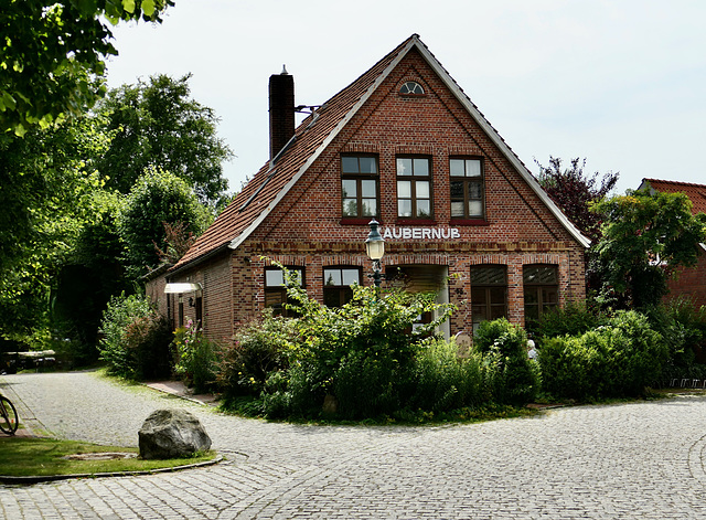 ZAUBERNUB   (Altstadthaus)
