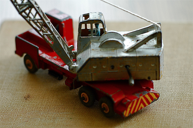 Dinky Supertoys Number 972: The 20 Ton Lorry-Mounted Crane