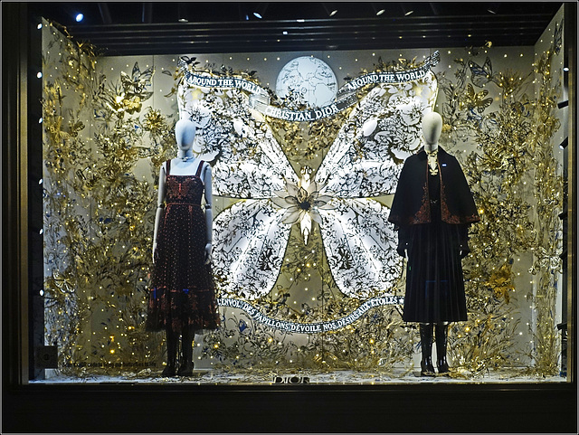 Paris, décorations pour les fêtes de fin d'année (3) - vitrines