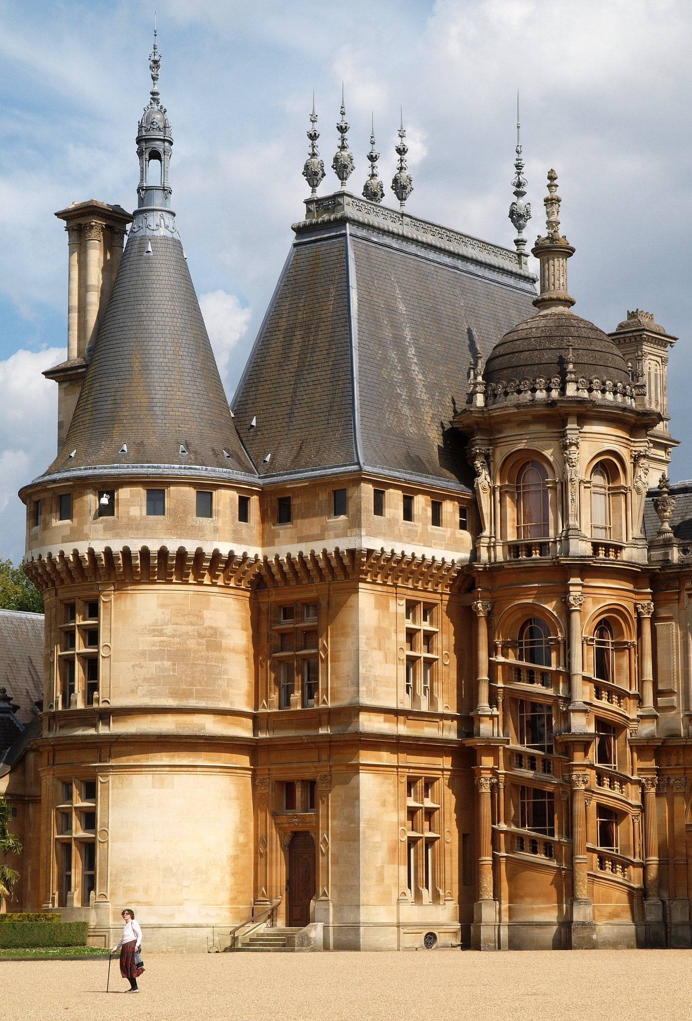 Waiting at Waddesdon Manor