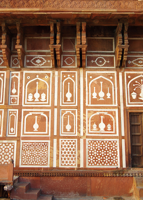 Western gate, sandstone inlaid with marble