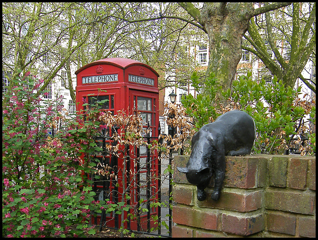 Patricia Penn cat memorial