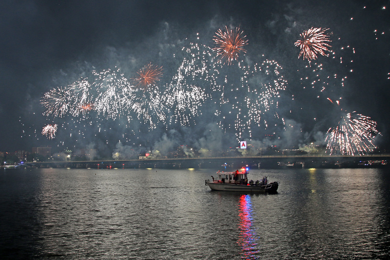 Fireworks on the Bridge 1