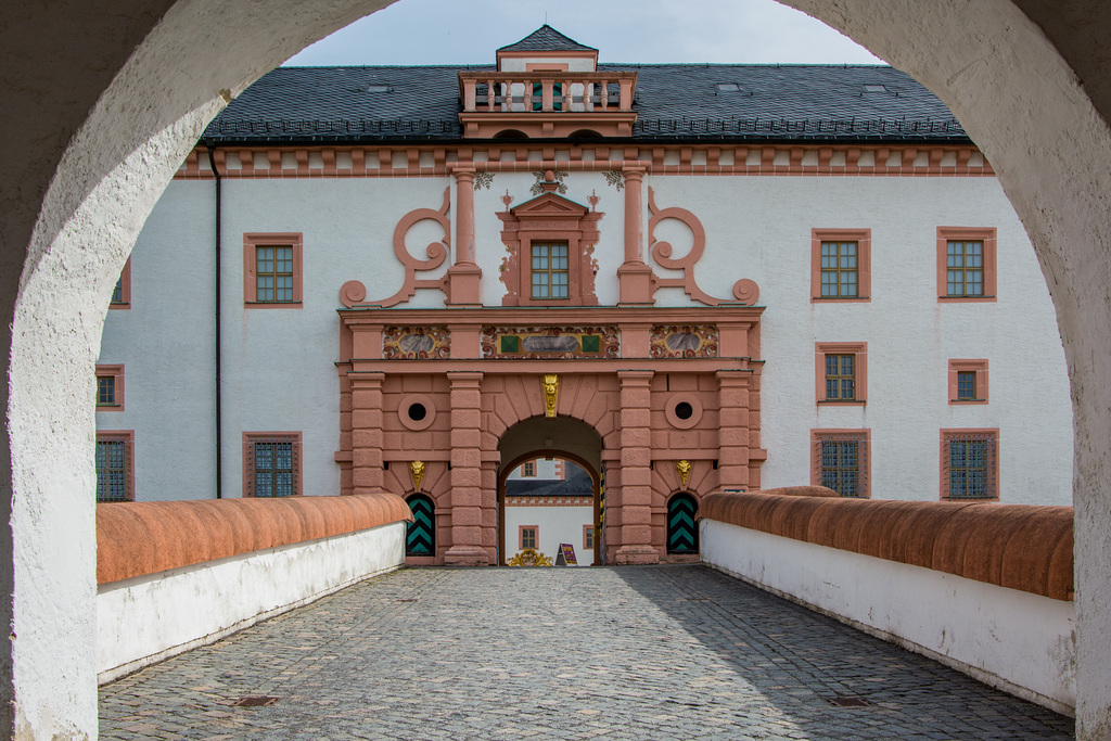 Aufgang zum Jagdschloß Augustusburg (Nordtor)