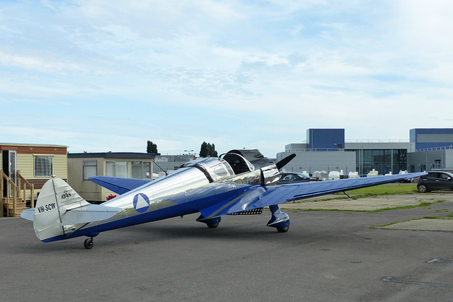 VH-SCW at Solent Airport (5) - 12 September 2016