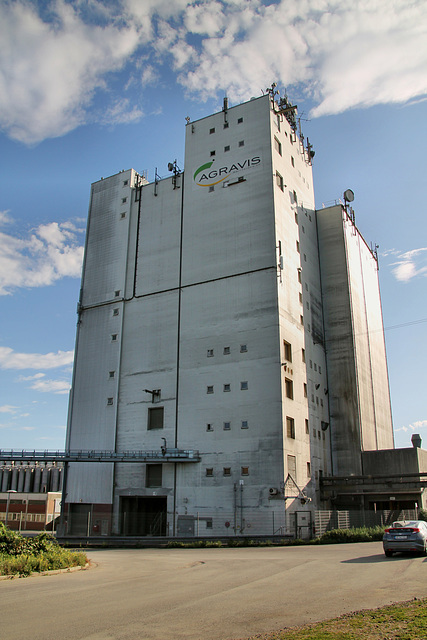 Güterhafen Dorsten, Silo-Turm der Firma Agravis / 19.07.2020