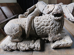 little horkesley church, essex  (11) c14 wooden tomb effigies