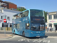 DSCF4170 First Hampshire and Dorset 33895 (SN14 TPZ) in Portsmouth - 2 Aug 2018