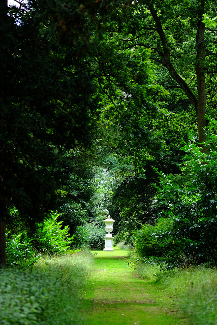 Wrest Park July 2015 XPro1 Gardens 2