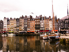 Honfleur, Normandía, Francia, le vieux bassin + (1PiP)