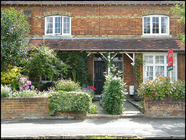 cottagey-type urban houses