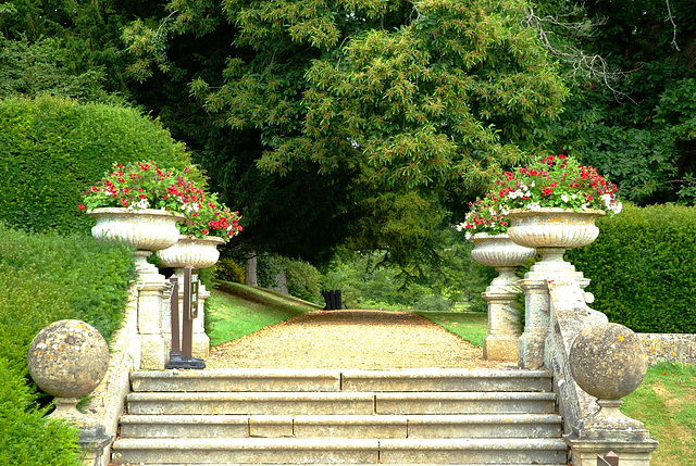 Bowood: Steps