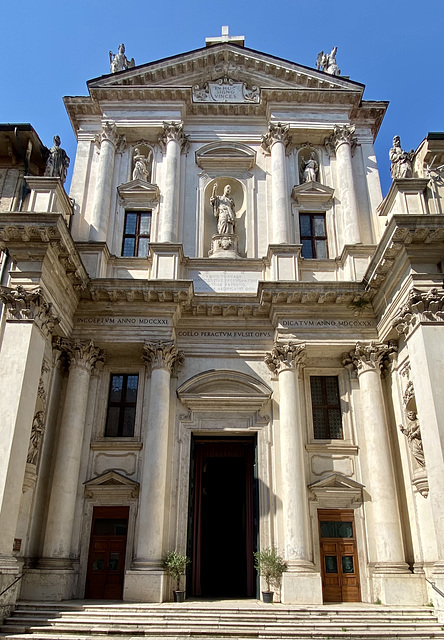 Vicenza 2021 – Standard baroque church