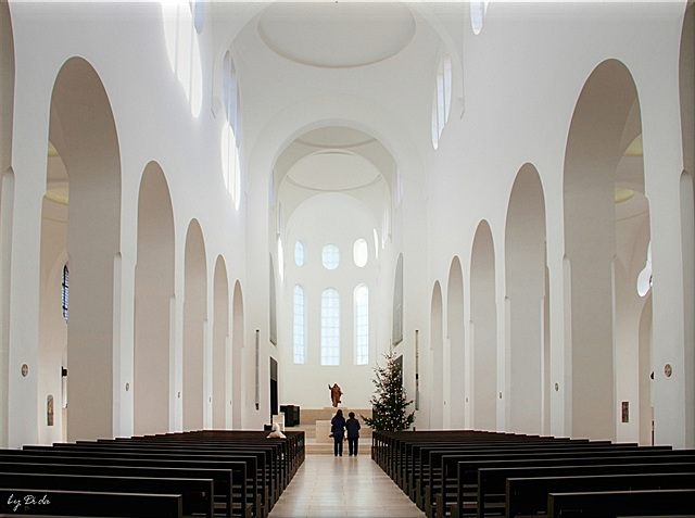 Meditation in Weiß - John Pawson saniert die Moritzkirche