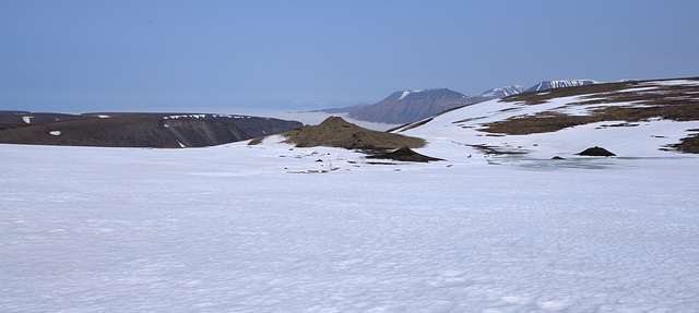 Trollsteinen Hike