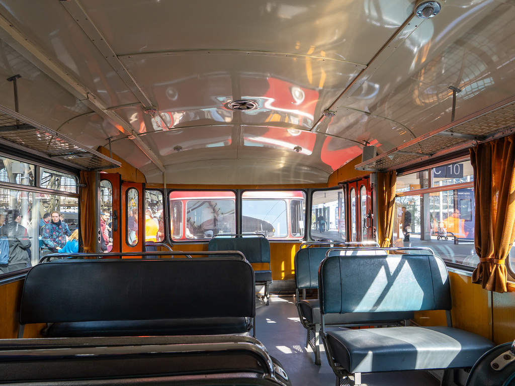 Köln - Fahrt mit dem historischen Schienenbus