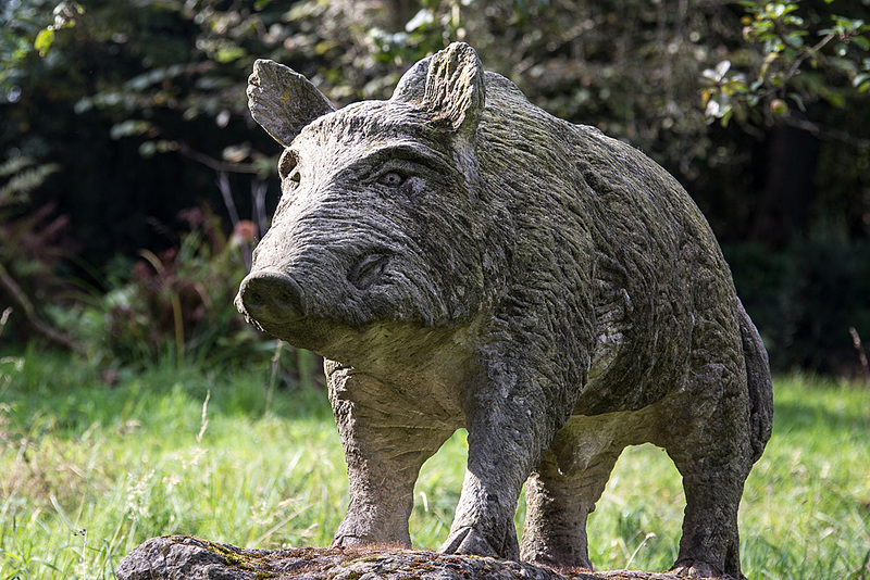 20140928 5565VRAw [D~SHG] Wildschwein, Skulptur, Paschenburg/Pagenburg, Rinteln, Schaumburg