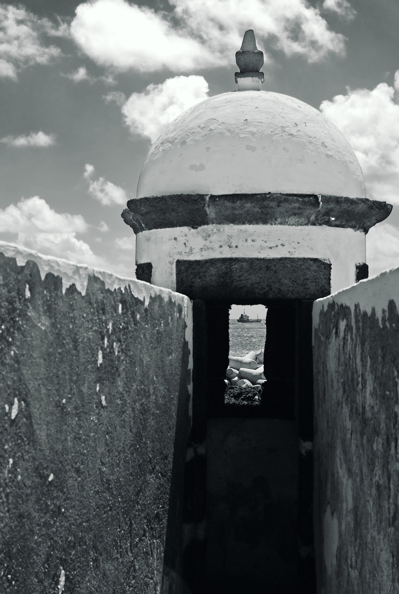 Madeira Funchal May 2016 X100T Fortress Santiago 5 mono