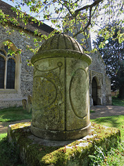bartlow church, cambs , early c19 tea caddy tomb (2)