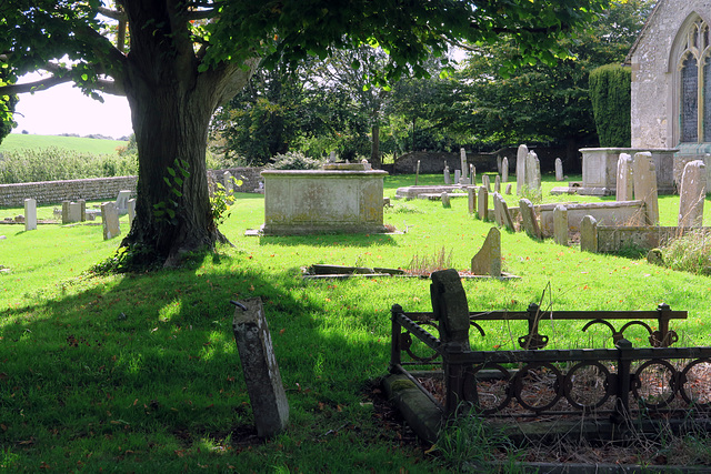 IMG 3298-001-St Peter's Churchyard IMG 3298-001-St Peter's Churchyard