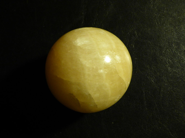 Esfera de piedra