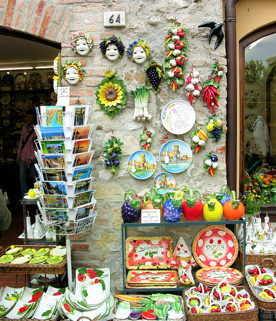 Souvenirs in Sirmione