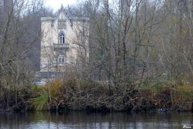 Chateau de Reine Blanche