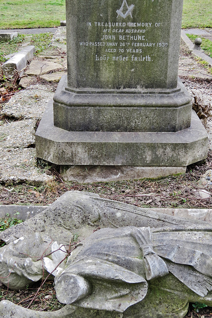 st james cemetery, hertford rd, enfield, london