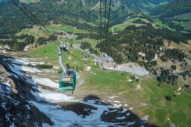 Mit der Seilbahn zum Gipfel