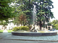 Springbrunnen auf der Piazza Gonverno