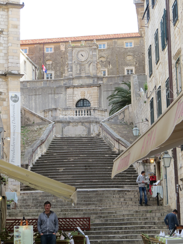 Dubrovnik, grand escalier.