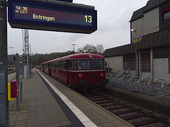 VT98 Abfahrtsbereit auf Gleis 13