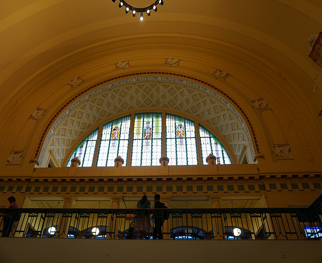 Bahnhofshalle in Prag