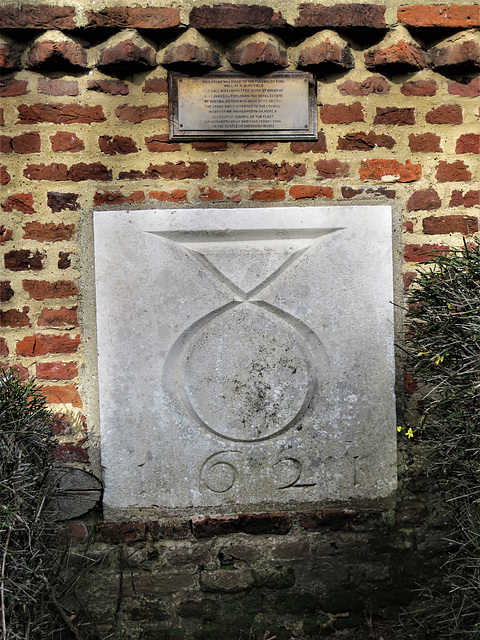 early c17 milestone from estate wall of theobalds palace, herts (3)