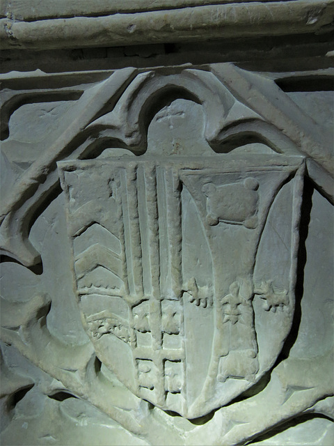 ashdon church, essex, early c16 tomb with heraldry of of thomas and anne tyrrell (4)