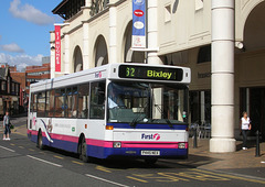 DSCN1084 First Eastern Counties 43445 (P445 NEX) in Ipswich - 4 Sep 2007