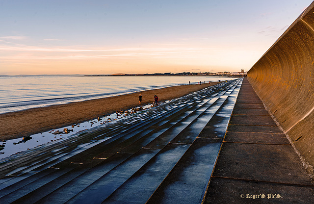 Sea Wall, pip