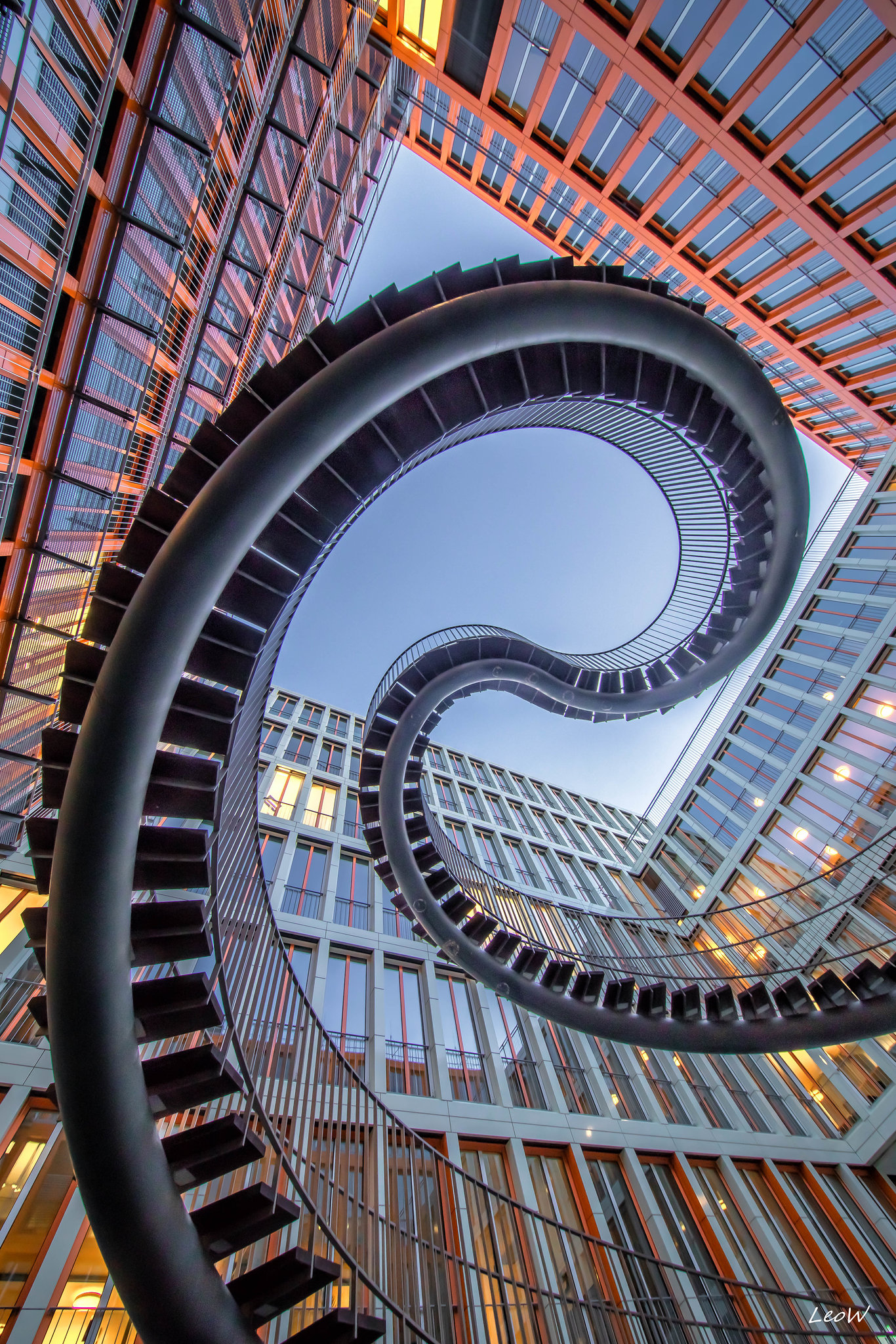 Munich - endless stairs ++ unendliche Treppe