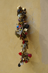 Lovers' locks
