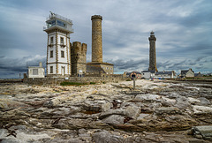 lighthouses in row