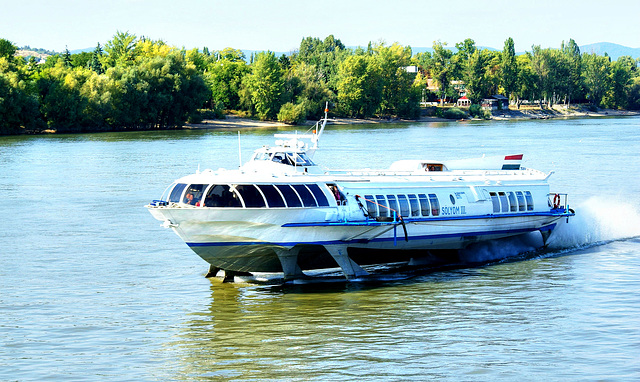 Tragflügelboot... Hydrofoil... ©UdoSm